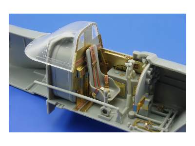  Il-2 single seater interior S. A. 1/32 - Hobby Boss - blaszki - zdjęcie 2