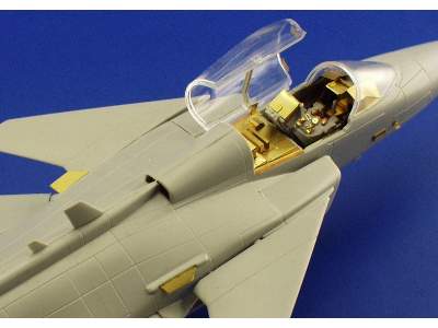  JAS-39 Gripen 1/48 - Italeri - blaszki - zdjęcie 8