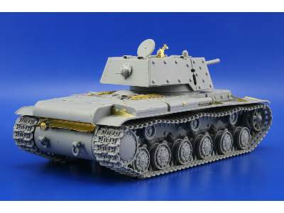  KV-1E 1/35 - Trumpeter - blaszki - zdjęcie 8