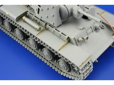  KV-1E 1/35 - Trumpeter - blaszki - zdjęcie 10