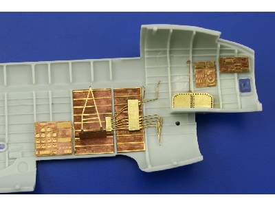  Lancaster Mk. I/Mk. III interior S. A. 1/72 - Revell - blaszki - zdjęcie 5