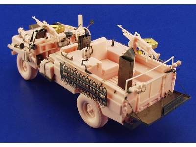  Land Rover SAS 1/35 - Tamiya - blaszki - zdjęcie 7