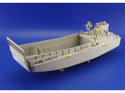  LCM-3 Landing Craft 1/35 - Italeri - blaszki - zdjęcie 4