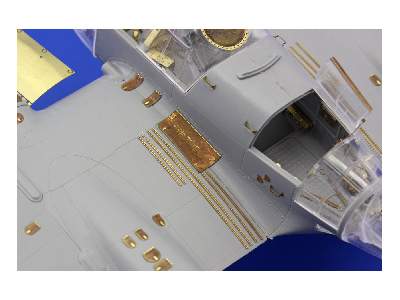  Fw 189 surface access S. A. 1/48 - Great Wall Hobby - blaszki - zdjęcie 2