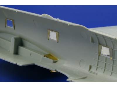  Fw 200C Condor interior 1/72 - Revell - blaszki - zdjęcie 6