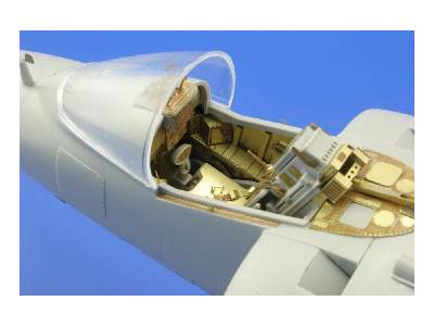  Harrier GR. Mk.7 interior S. A. 1/32 - Trumpeter - blaszki - zdjęcie 3