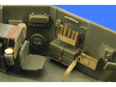  Humber Scout Car Mk. I interior 1/35 - Bronco - blaszki - zdjęcie 4