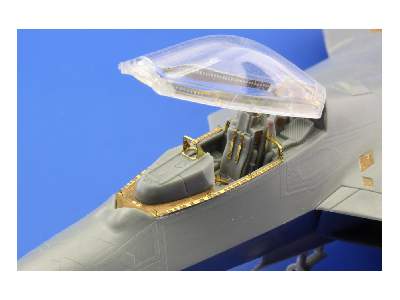  F-22 interior S. A. 1/72 - Fujimi - blaszki - zdjęcie 2