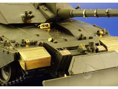  Challenger II MBT/  KFOR 1/35 - Trumpeter - blaszki - zdjęcie 3
