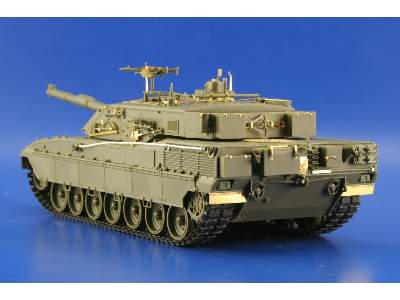  C1 Ariete MBT 1/35 - Trumpeter - blaszki - zdjęcie 4