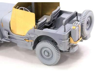 Jeep opancerzony 1/4 Ton 4x4 Truck z karabinem maszynowym - zdjęcie 7