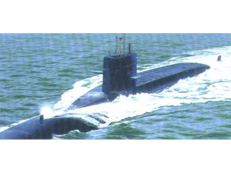 S/M Redoutable - zdjęcie 1 S/M Redoutable - zdjęcie 1