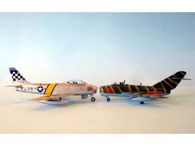 F-86 Sabre vs MiG-15 Korea - Airfix Club - edycja limitowana - zdjęcie 2