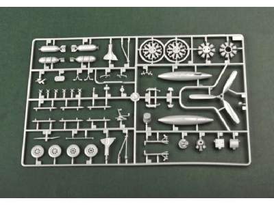 British Fleet Air Arm Hellcat Mk.II - zdjęcie 8