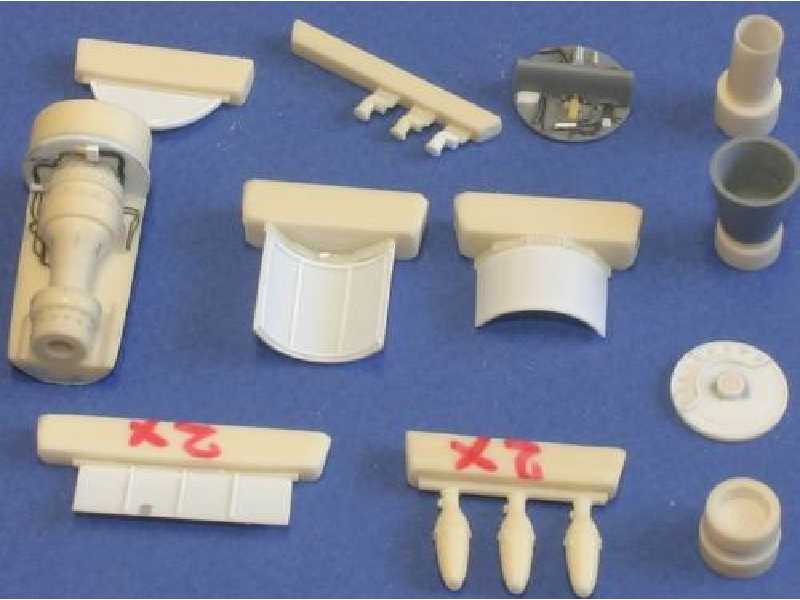 Gloster Meteor FR. Mk 8/9 - engine set for MPM - zdjęcie 1 Gloster Meteor FR. Mk 8/9 - engine set for MPM - zdjęcie 1