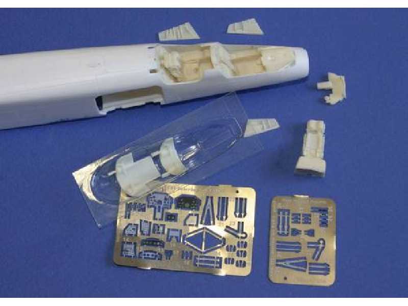 TSR 2 - Interior - zdjęcie 1 TSR 2 - Interior - zdjęcie 1