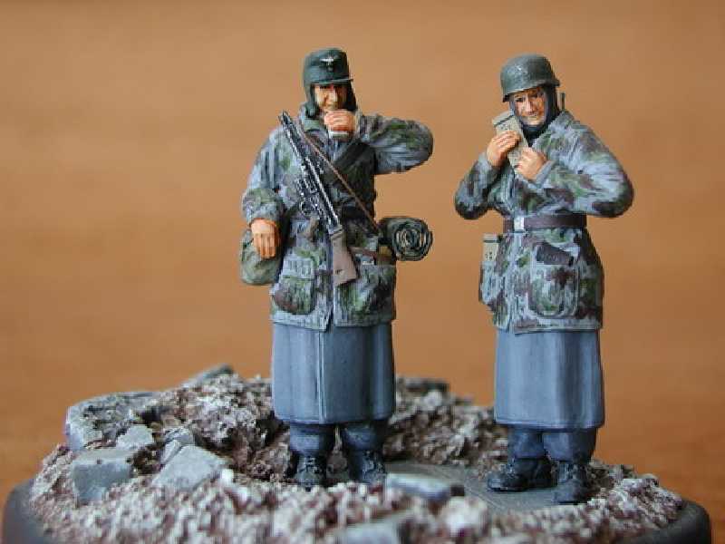 German Infantry Ardennes (2 fig.) - zdjęcie 1 German Infantry Ardennes (2 fig.) - zdjęcie 1