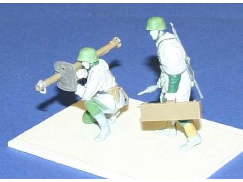 German soldiers with Panzerschreck (2 fig.) - zdjęcie 1 German soldiers with Panzerschreck (2 fig.) - zdjęcie 1