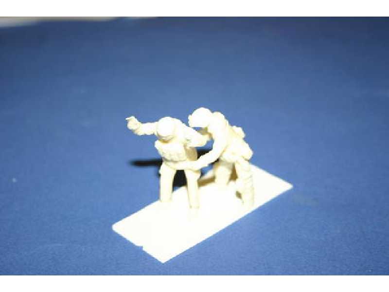 Iraq Warrior + MP Soldier (2 fig) - zdjęcie 1 Iraq Warrior + MP Soldier (2 fig) - zdjęcie 1