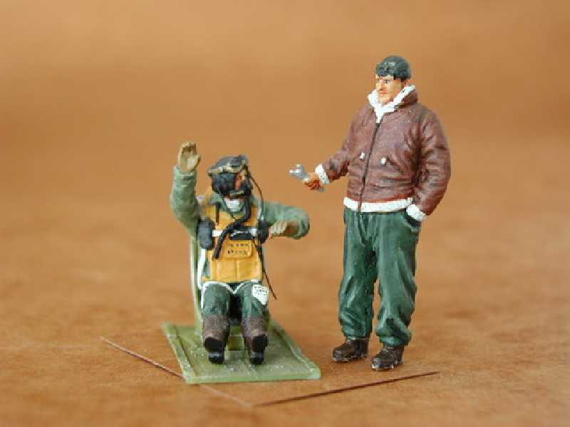 US Fighter Pilots Sitting + Mechanic WW II (2 fig. - zdjęcie 1 US Fighter Pilots Sitting + Mechanic WW II (2 fig. - zdjęcie 1