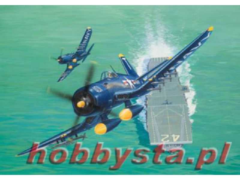 Vought F4U-5 Corsiar - zdjęcie 1 Vought F4U-5 Corsiar - zdjęcie 1