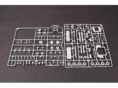 LAV-III 8x8 bojowy wóz piechoty BWP - zdjęcie 13