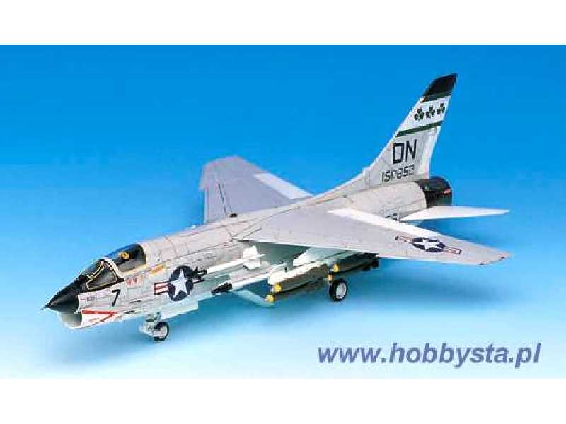 F-8E Crusader - zdjęcie 1 F-8E Crusader - zdjęcie 1