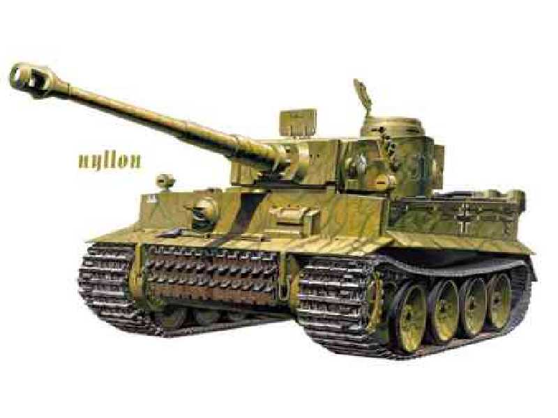 TIGER I z załogą - czołg Tygrys - zdjęcie 1 TIGER I z załogą - czołg Tygrys - zdjęcie 1