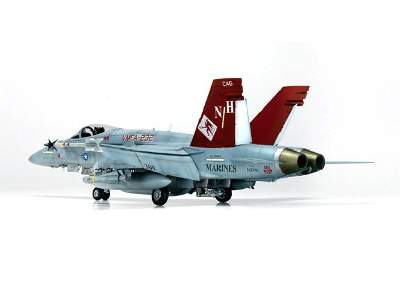 F/A-18A+ VMFA-232 Red Devils - zdjęcie 7