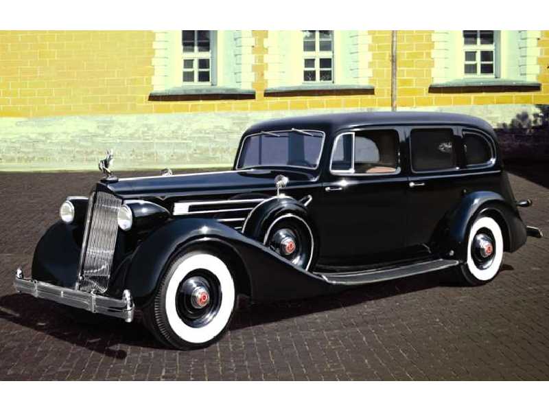 Packard Twelve (Model 1936) z radzieckim dowództwem - zdjęcie 1 Packard Twelve (Model 1936) z radzieckim dowództwem - zdjęcie 1
