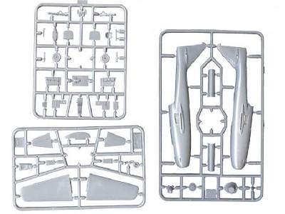 Ławoczkin Ła-174TK radziecki myśliwiec odrzutowy - zdjęcie 2