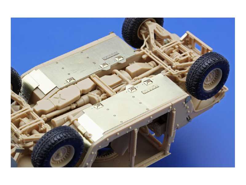 M-1151 EAC underbody protection FRAG2 1/35 - Academy Minicraft - zdjęcie 2