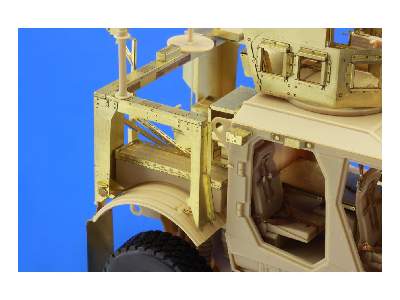 M-ATV MRAP exterior 1/35 - Kinetic - zdjęcie 12