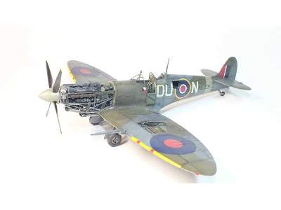 Spitfire Mk. IXc late version 1/48 - zdjęcie 32