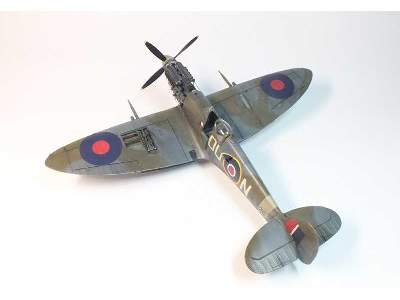 Spitfire Mk. IXc late version 1/48 - zdjęcie 34