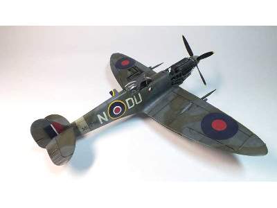 Spitfire Mk. IXc late version 1/48 - zdjęcie 37
