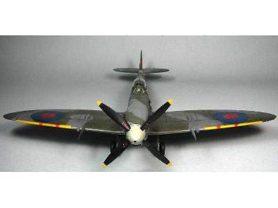 Spitfire Mk. IXc late version 1/48 - zdjęcie 60