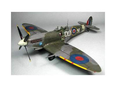 Spitfire Mk. IXc late version 1/48 - zdjęcie 61