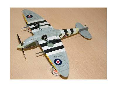 Spitfire Mk. IXc late version 1/48 - zdjęcie 74