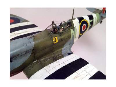 Spitfire Mk. IXc late version 1/48 - zdjęcie 77