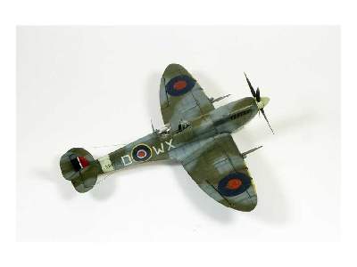 Spitfire Mk. IXc late version 1/48 - zdjęcie 83