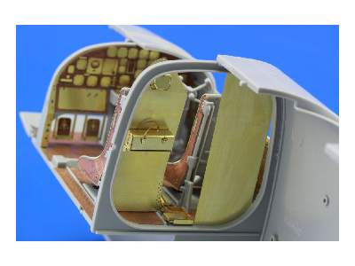 B-25J bomber cockpit interior S. A. 1/32 - Hk Models - zdjęcie 3