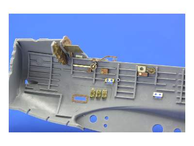 TBD-1 interior S. A. 1/48 - Great Wall Hobby - zdjęcie 2