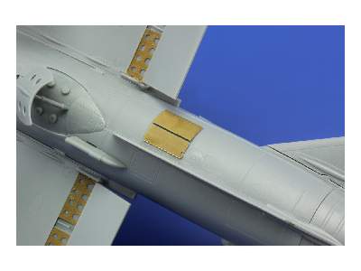 MiG-21F-13 exterior 1/48 - Trumpeter - zdjęcie 9