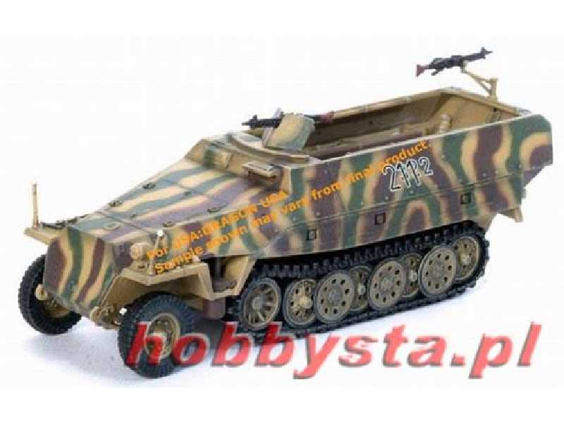 Sd.Kfz.251/1 Ausf.D 97.Infantry Division, Bohemia 1945 - zdjęcie 1 Sd.Kfz.251/1 Ausf.D 97.Infantry Division, Bohemia 1945 - zdjęcie 1