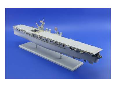 USS CVL-22 Independence 1/350 - Dragon - zdjęcie 5