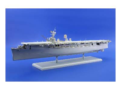 USS CVL-22 Independence 1/350 - Dragon - zdjęcie 6