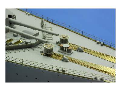 Bismarck part 3 - chain bar railings 1/200 - Trumpeter - zdjęcie 4