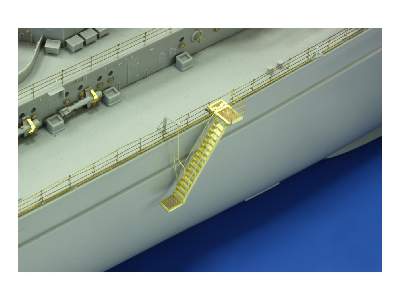 Bismarck part 5 - rear area 1/200 - Trumpeter - zdjęcie 7