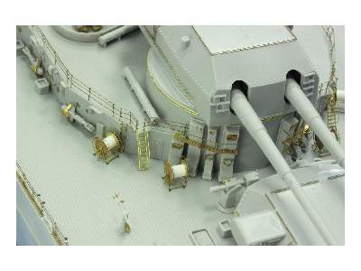 Bismarck part 5 - rear area 1/200 - Trumpeter - zdjęcie 12